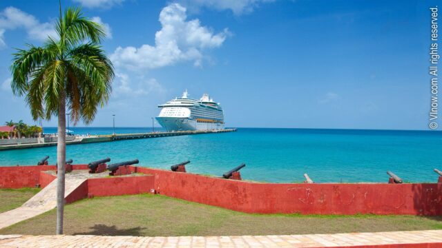 Fredericksted, Cruise Ship